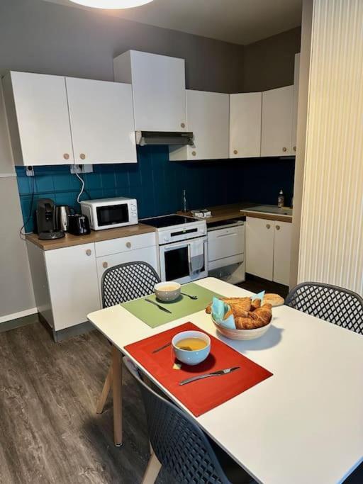 Artist'S Home - 65 M2 Spacieux & Confortable シャロン・アン・シャンパーニュ エクステリア 写真